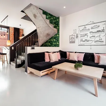 Oosteroever Holiday home *